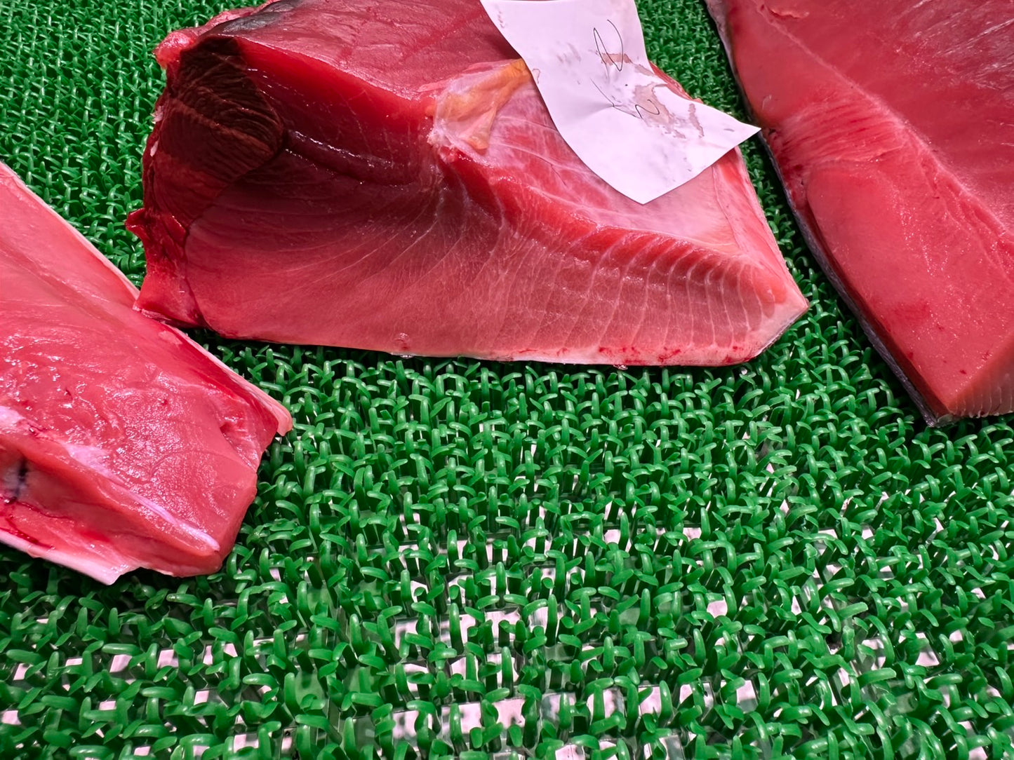 Japanese Baby Bluefin Tuna (Meji-Maguro) 15kg / Half OK
